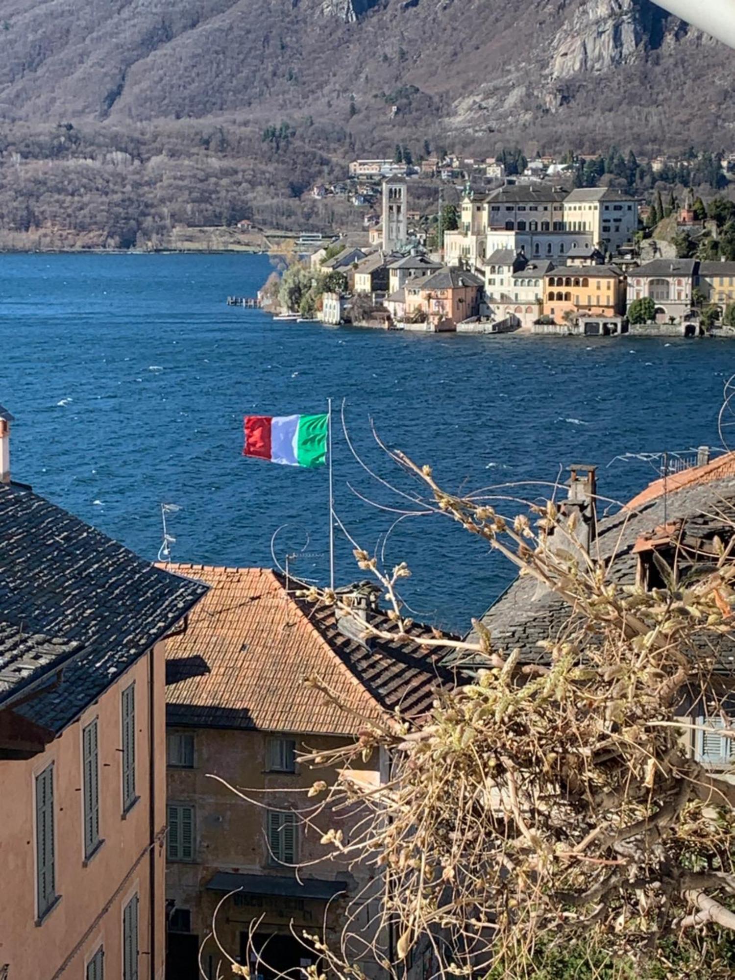 -Ortaflats- Appartamenti Imbarcadero & Palazzotto Orta San Giulio Ngoại thất bức ảnh